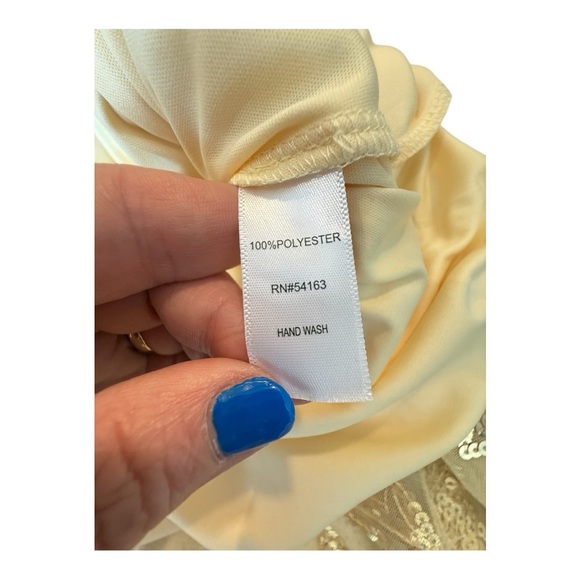 Marc New York Andrew Marc Sleeveless Gold Floral Sequin Overlay Top Blouse Large - Picture 10 of 11